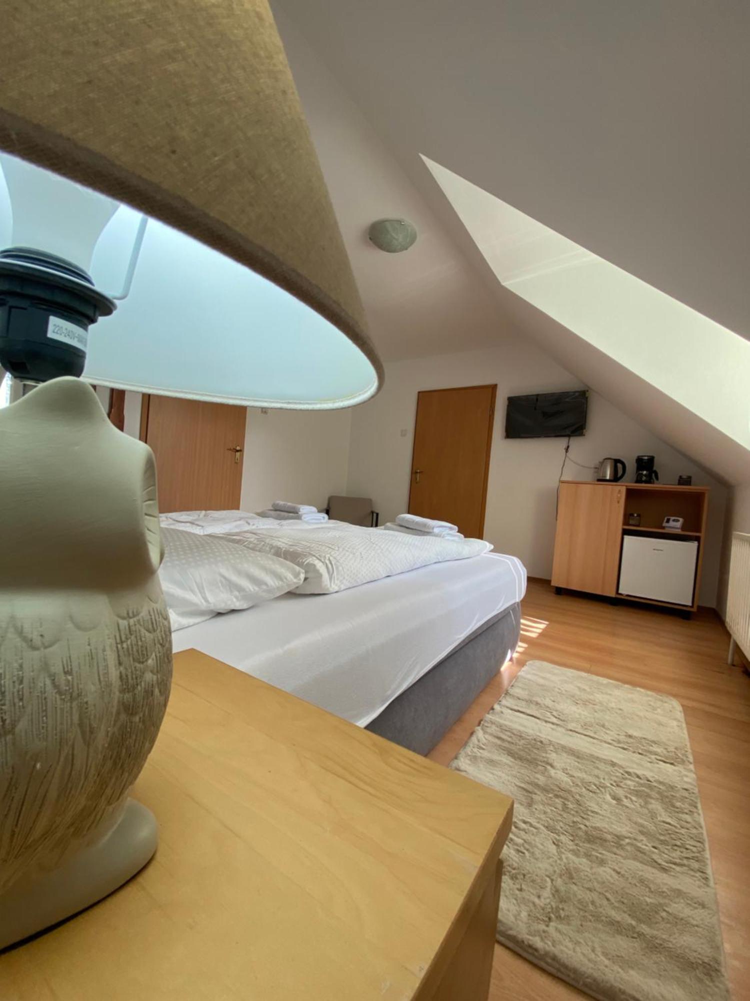 Mat & Edw Room Câmpulung Moldovenesc Exterior foto